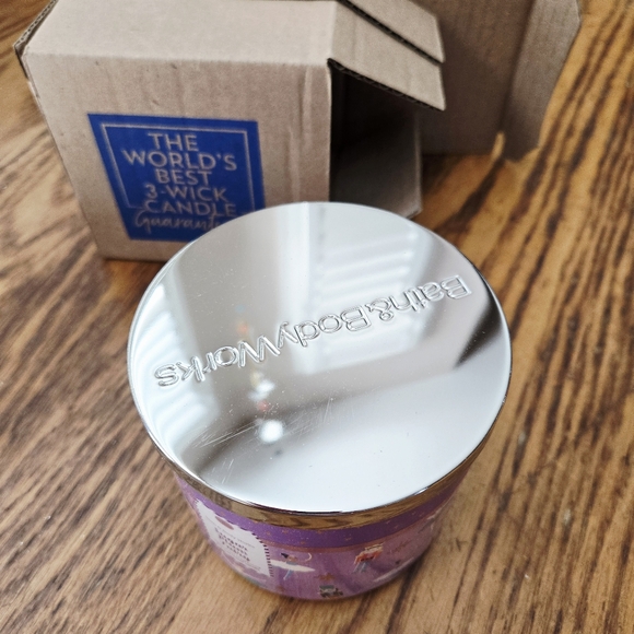 🛍BOGO 50% OFF🧚‍♀️🕯NWT‼️ Bath & Body Works "Sugar Plum Fairy" 3-wick Candle - Picture 4 of 10